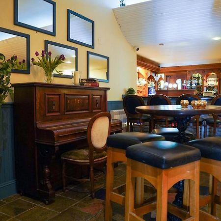 Alcock & Brown Hotel Клифден Экстерьер фото