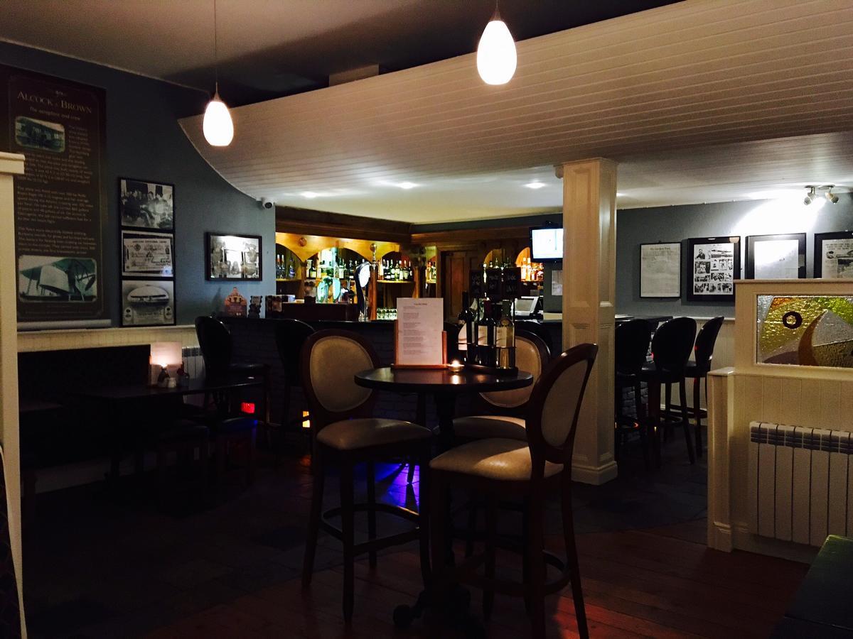 Alcock & Brown Hotel Клифден Экстерьер фото